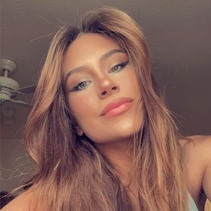 Meet your Posher, Breea